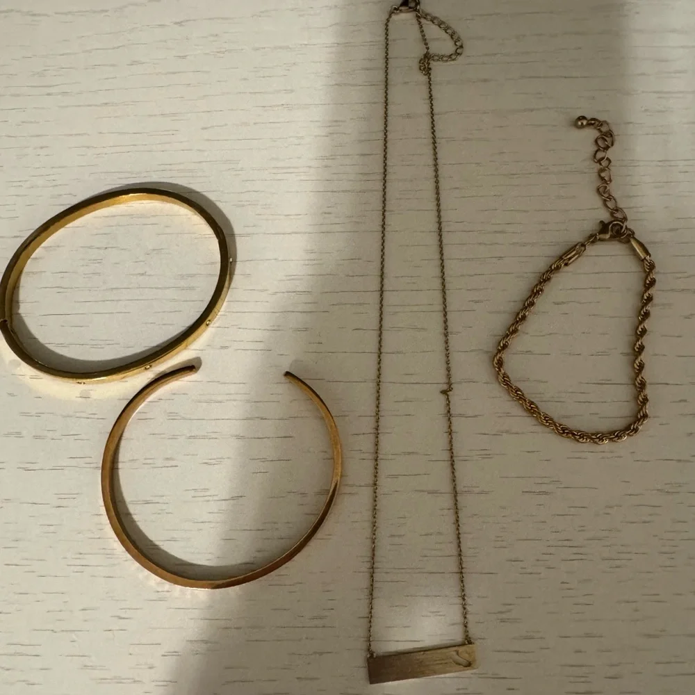 Gold and silver jewelry bundle - Picture 4 of 6